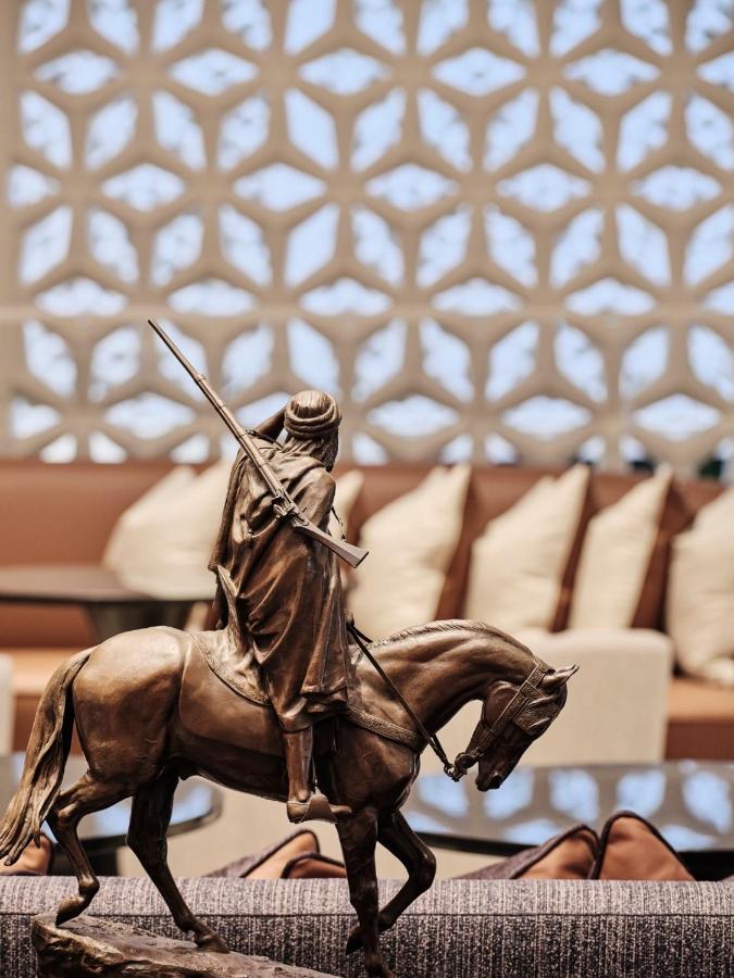 科威特君悦酒店 外观 照片 Statue of Ibn Battuta at the Ibn Battuta Mall, Dubai